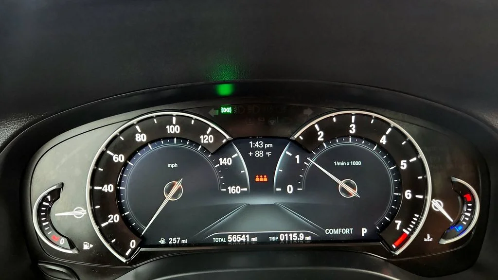 Used 2019 Gray BMW xDrive30i image 27