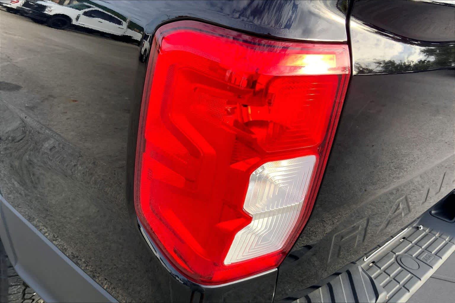 Used 2025 Shadow Black Ford XL image 29