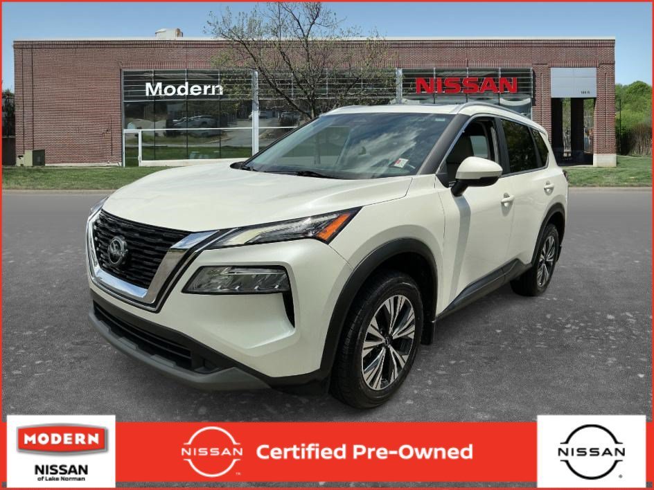 Certified Used 2023 Pearl White Tricoat Nissan SV image 1