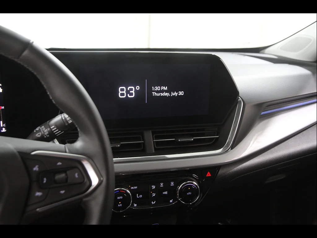 2024 Chevrolet Trax LT - Photo 9