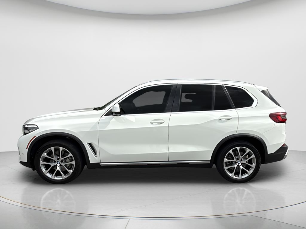 Certified Used 2023 Alpine White BMW sDrive40i image 6
