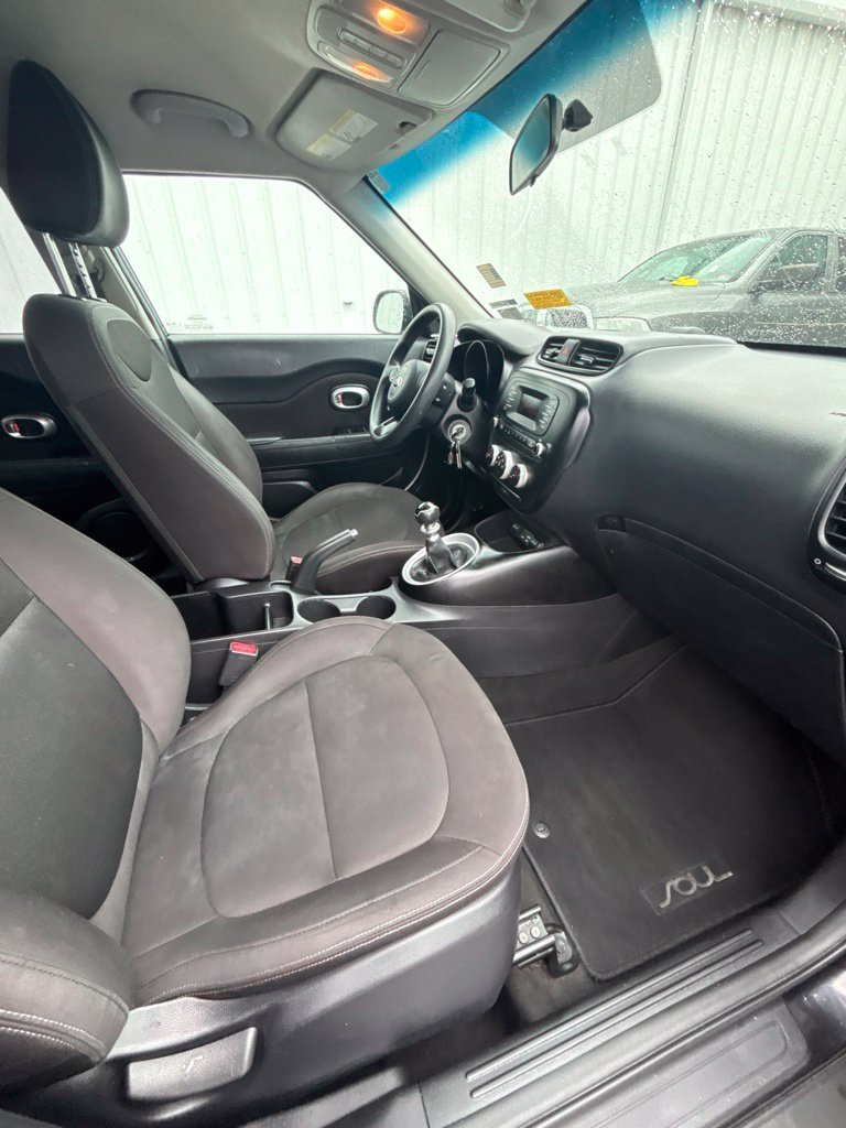 Used 2016 Black Kia Base image 24