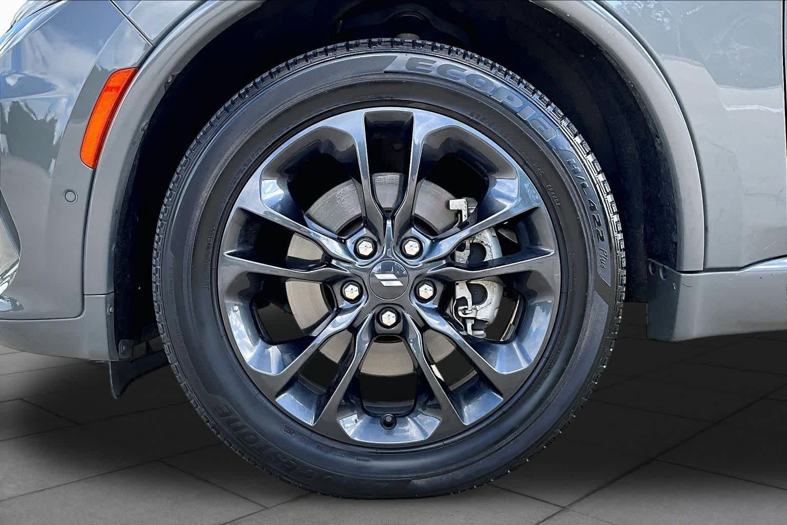 Used 2023 Destroyer Gray Clearcoat Dodge Hemi Orange image 11