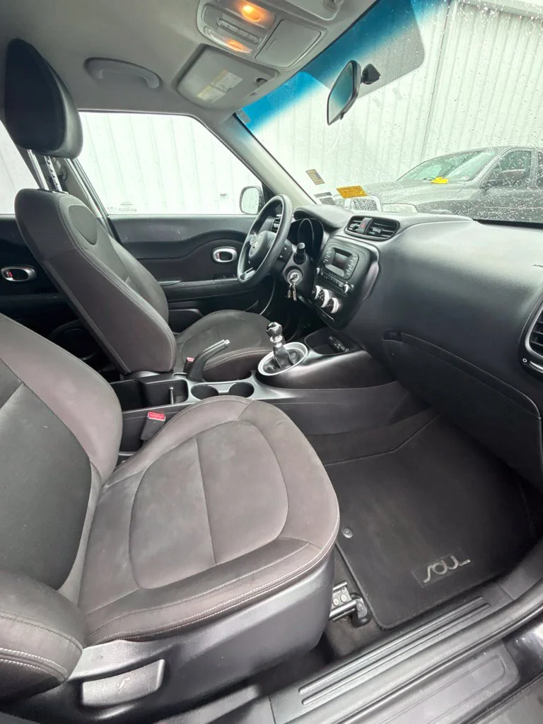 Used 2016 Black Kia Base image 24