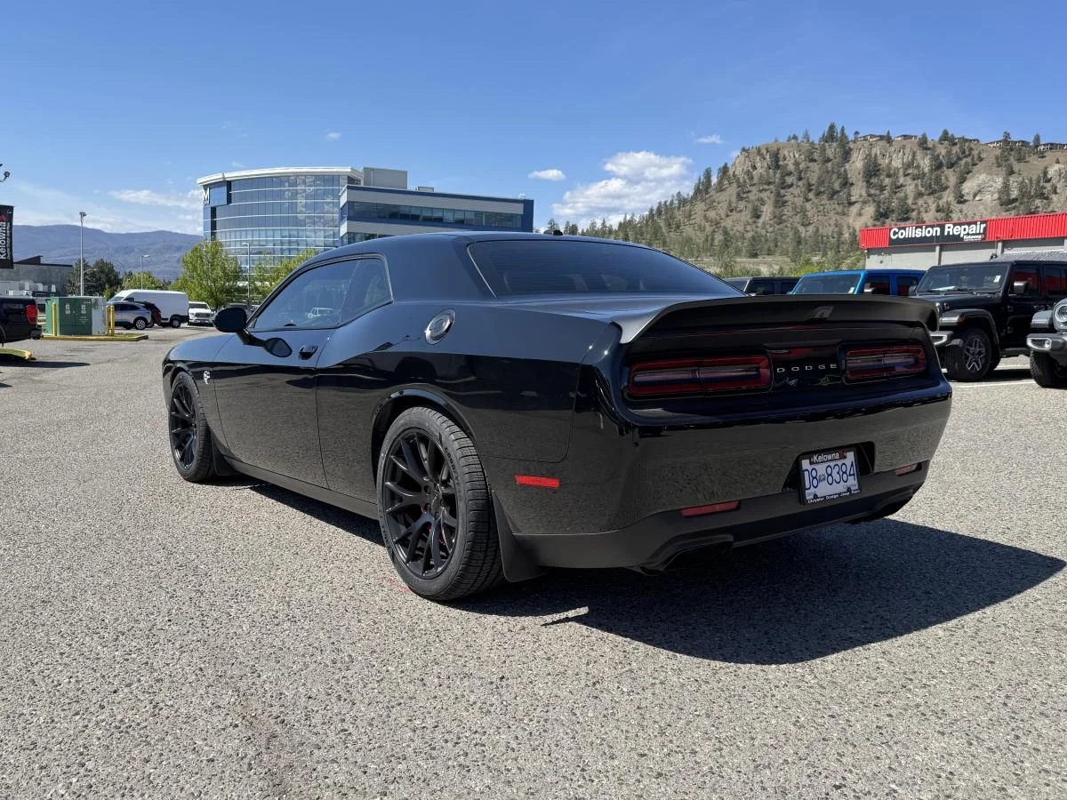 Used 2015 Black Dodge Srt Hellcat image 8