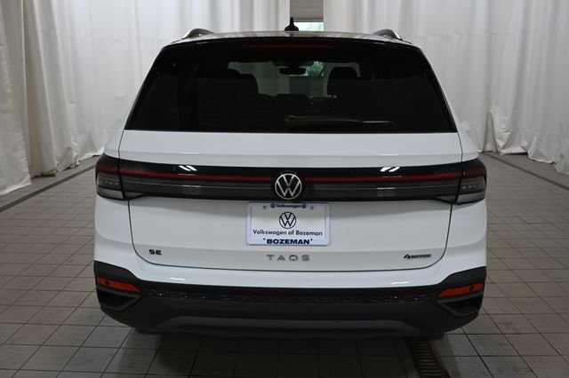 New 2026 White Volkswagen 1.5T SE Black image 11