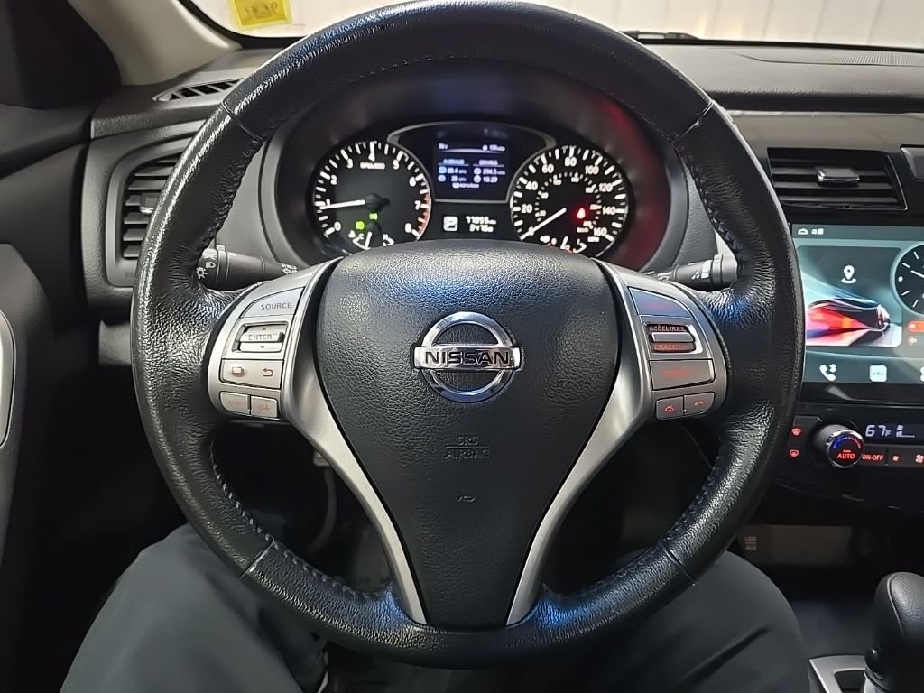 Used 2015 Silver Nissan 2.5 SV image 19