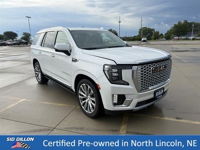 Used 2022 White Frost Tricoat GMC Denali image 6