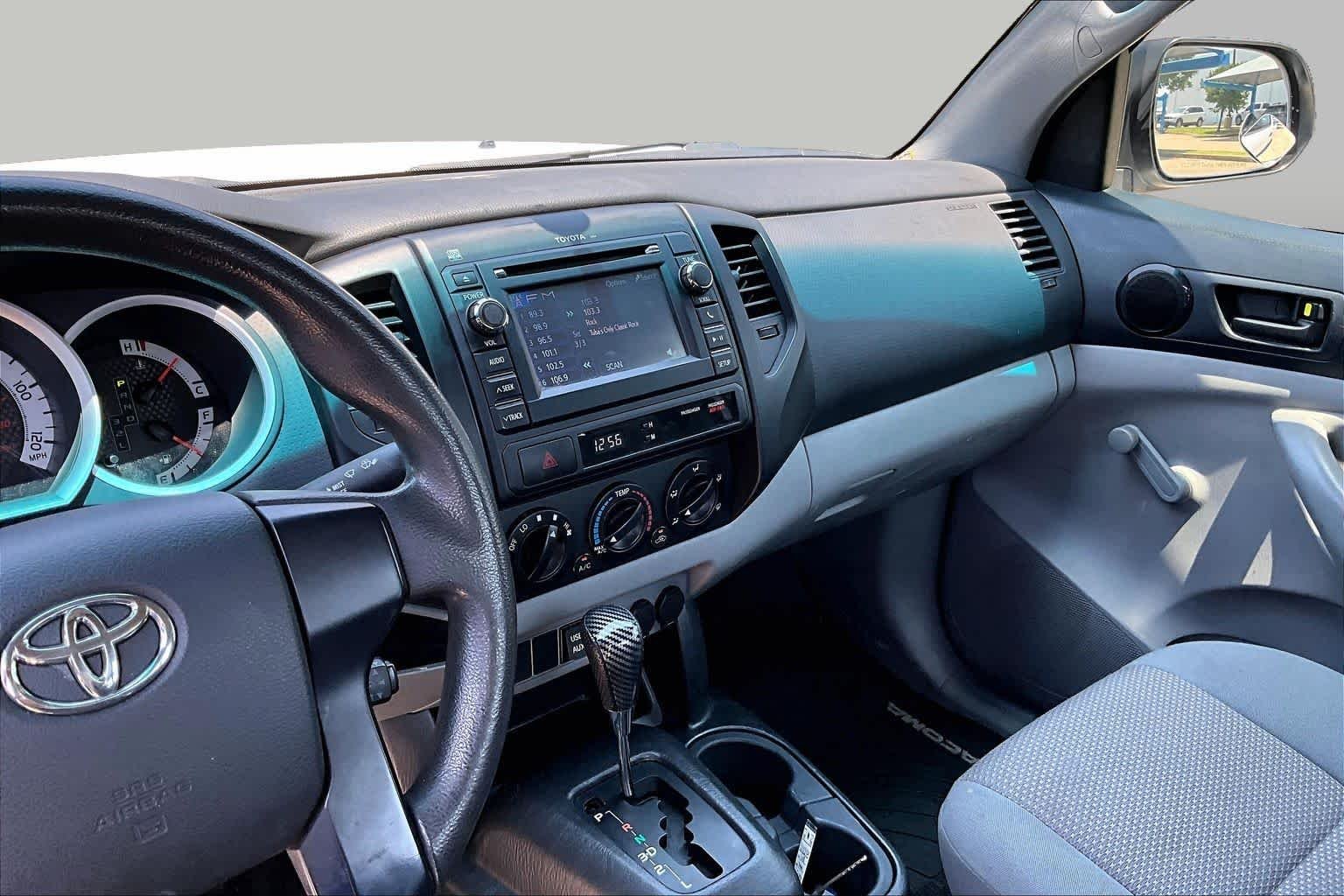Used 2013 Super White Toyota  image 6