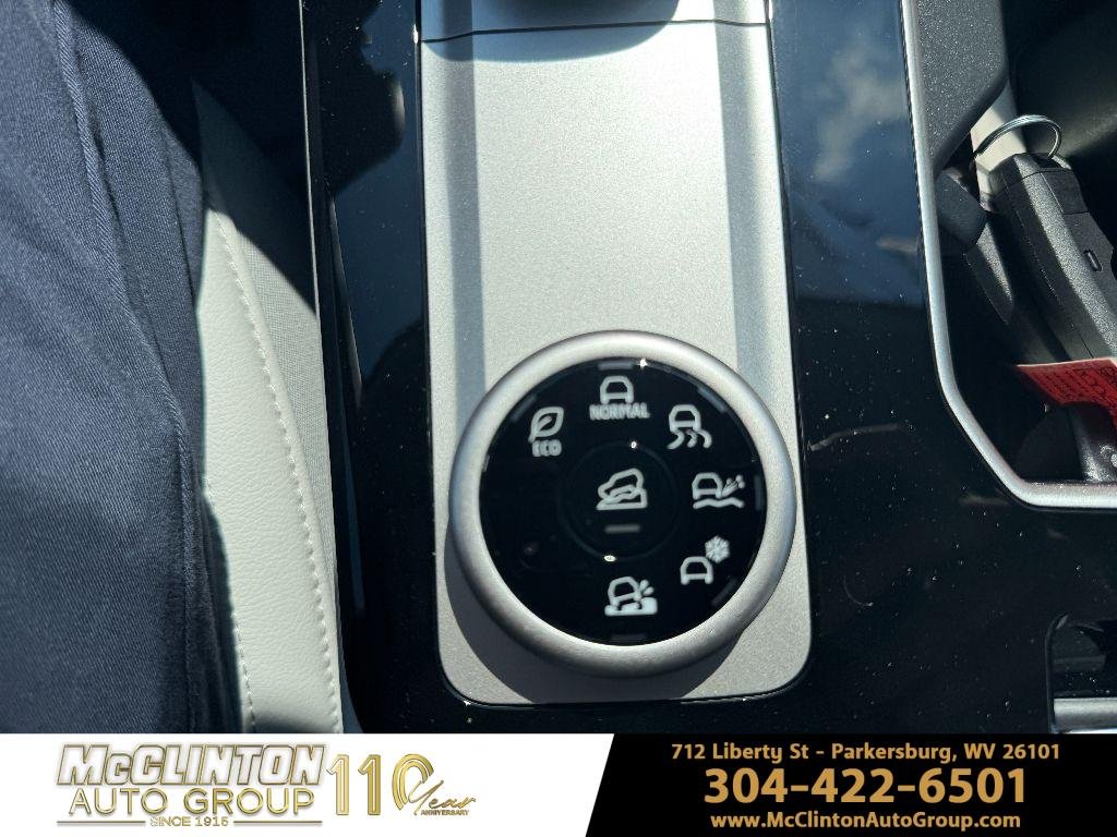 2025 Mitsubishi Outlander SEL - Photo 26