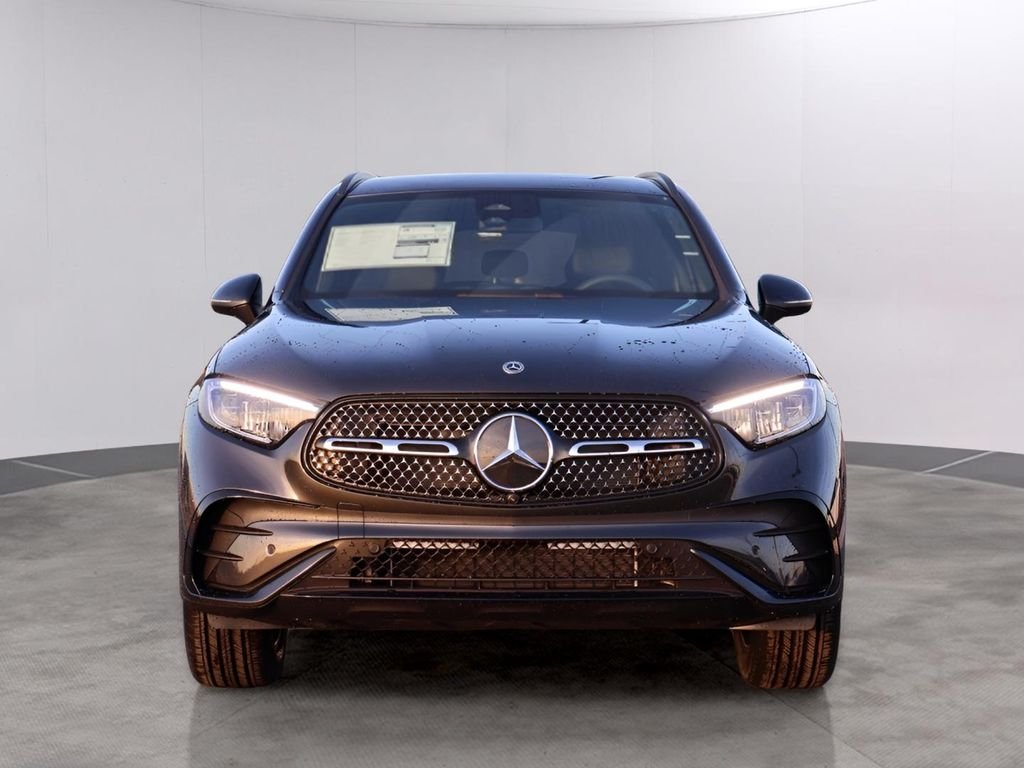 New 2026 Graphite Grey Metallic Mercedes-Benz GLC 300 image 2