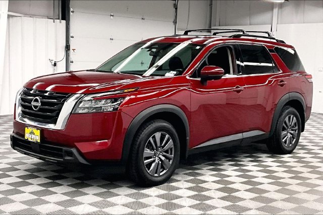 Used 2023 Scarlet Ember Tintcoat Nissan SV image 12