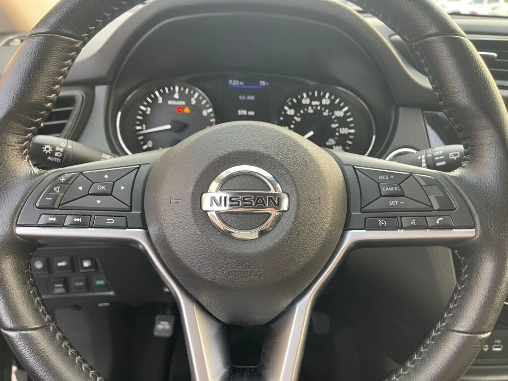 Certified Used 2020 Magnetic Black Pearl Nissan SV image 16