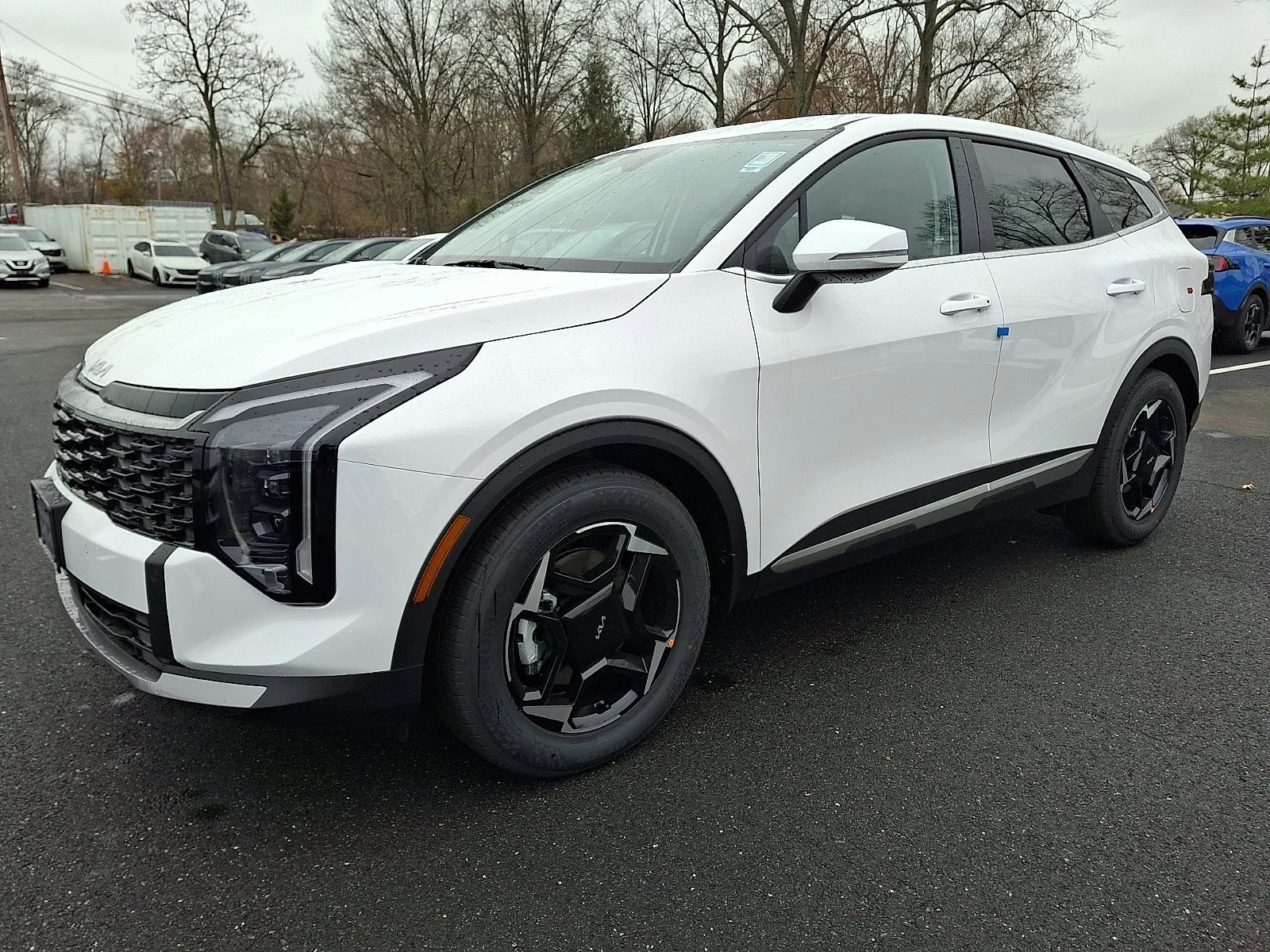 New 2026 Glacial White Pearl Kia EX image 3
