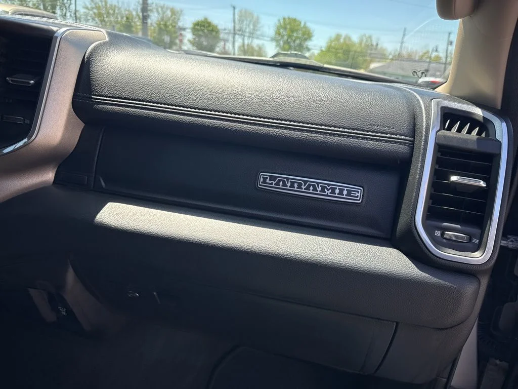 Used 2021 Silver Ram Laramie image 38