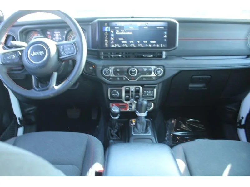 Used 2024 Bright White Clearcoat Jeep Rubicon image 13