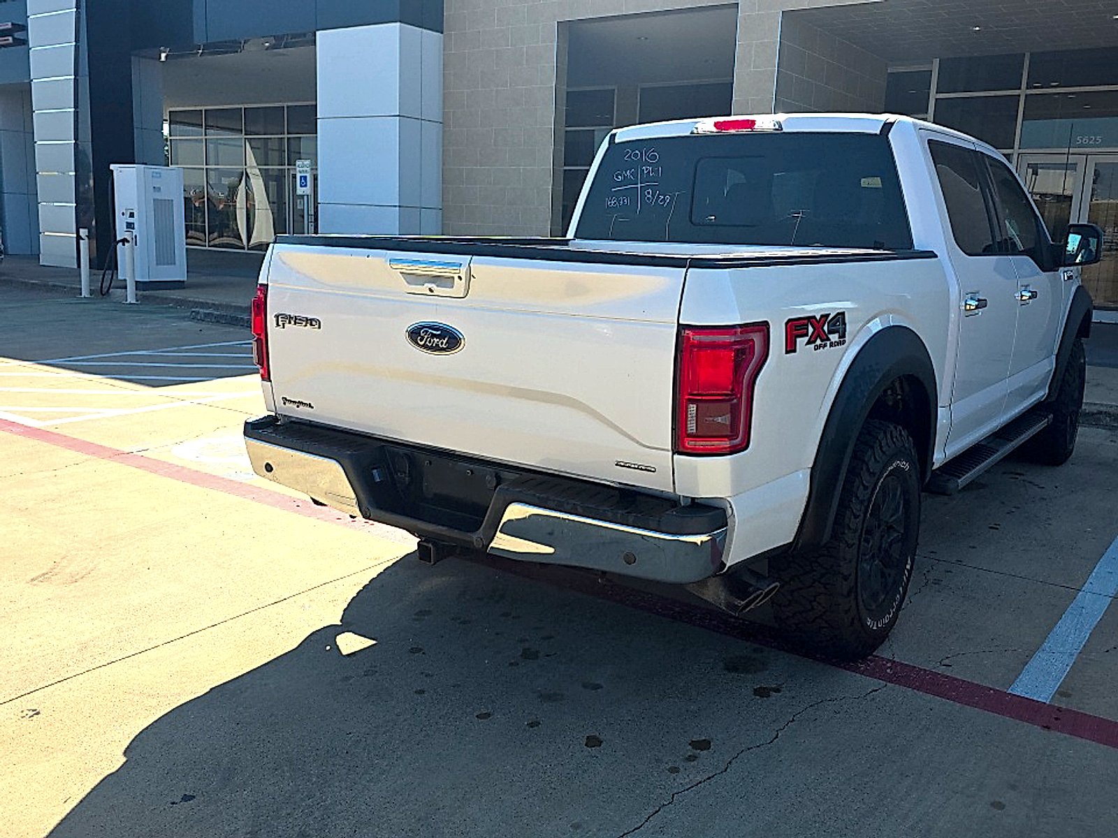 Used 2016 White Ford LARIAT image 8