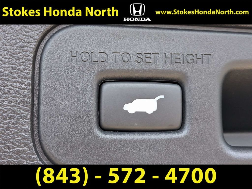 Used 2020 White Honda EX-L image 16