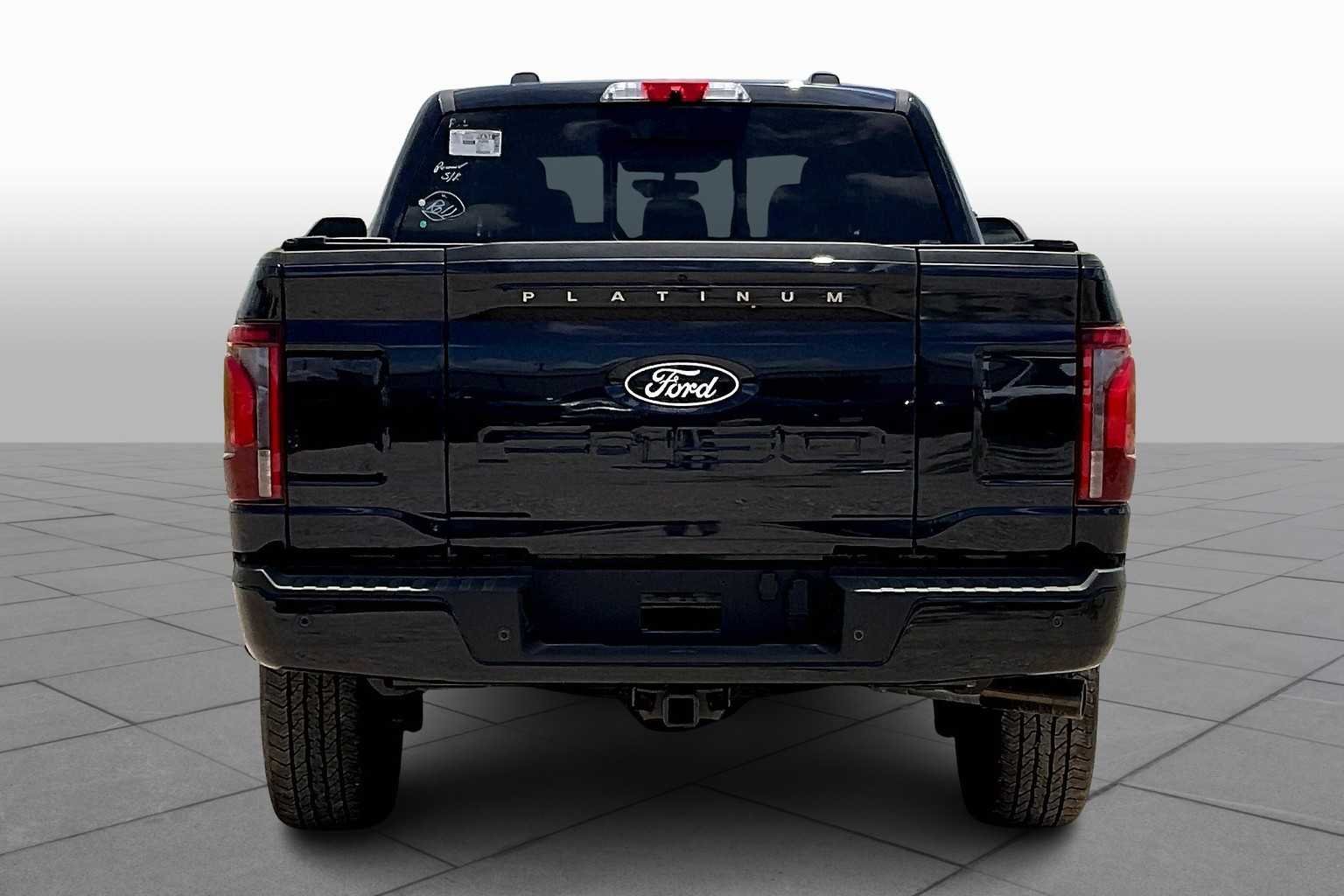 Used 2025 Antimatter Blue Metallic Ford Platinum image 4
