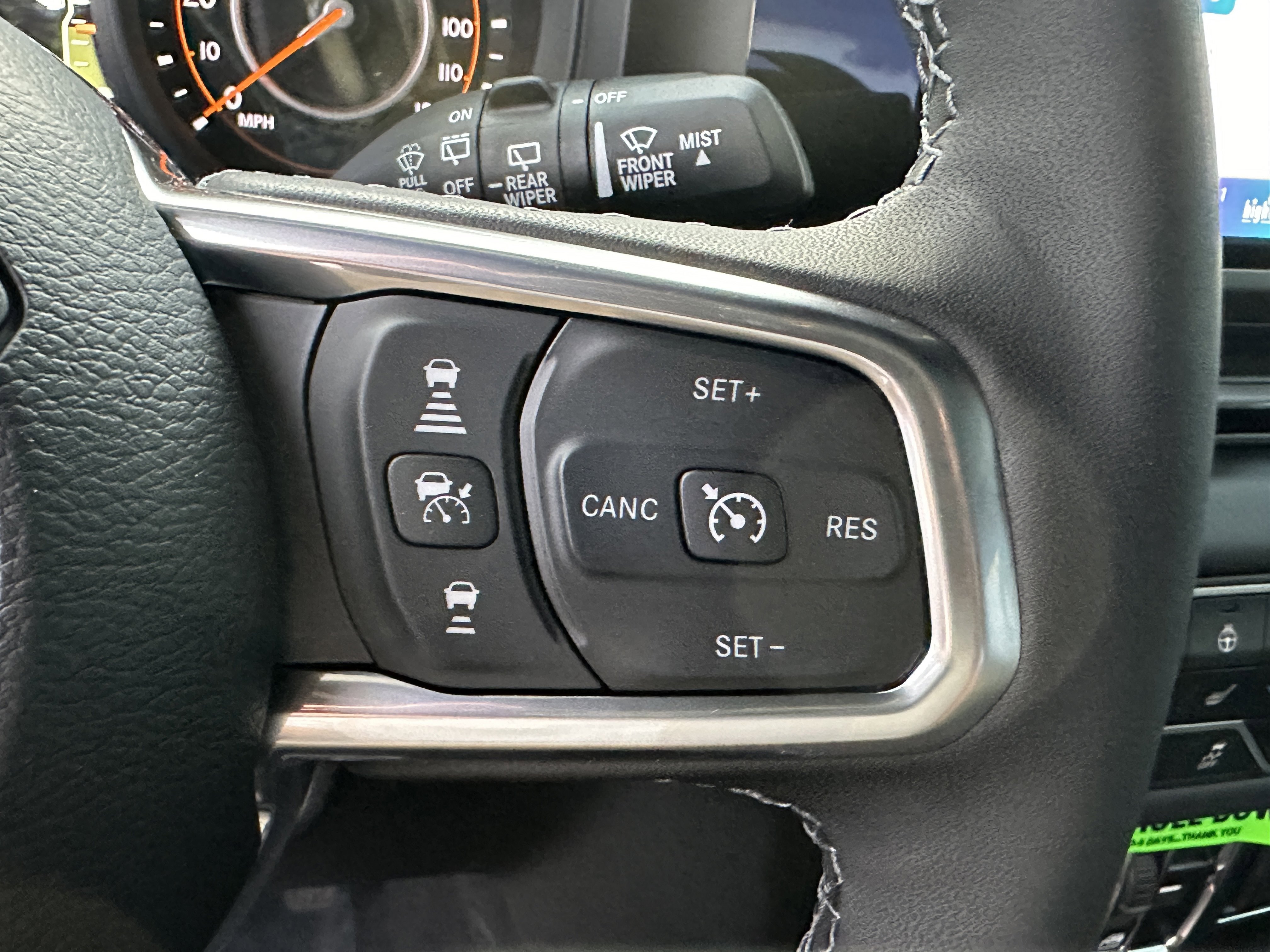 2025 Jeep Wrangler 4-Door Sahara - Photo 28