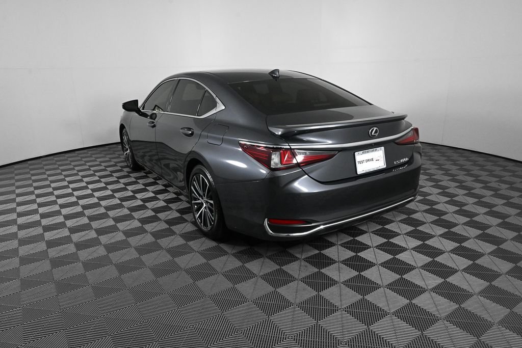 Used 2025 Gray Lexus 300h image 4