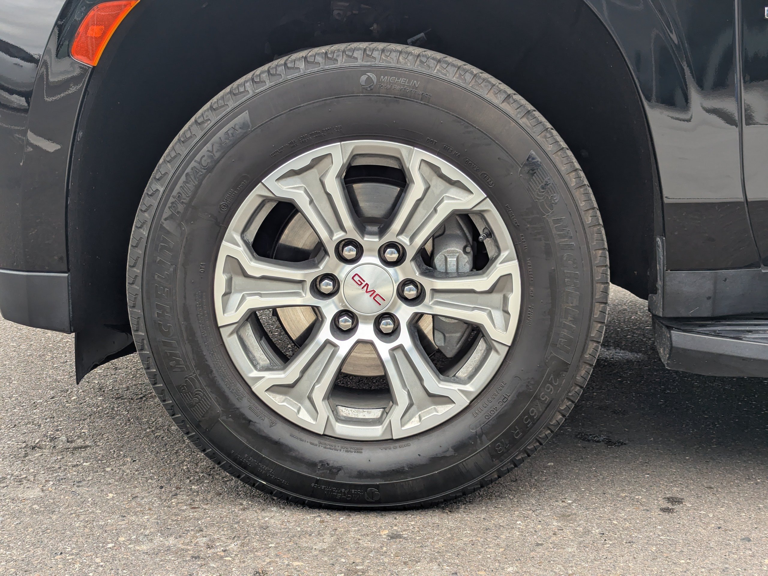 2023 GMC Yukon SLE - Photo 54