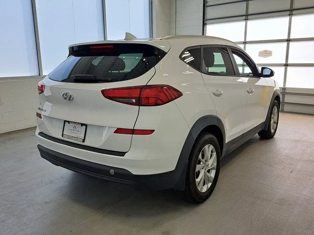 Used 2019 White Hyundai Value image 5
