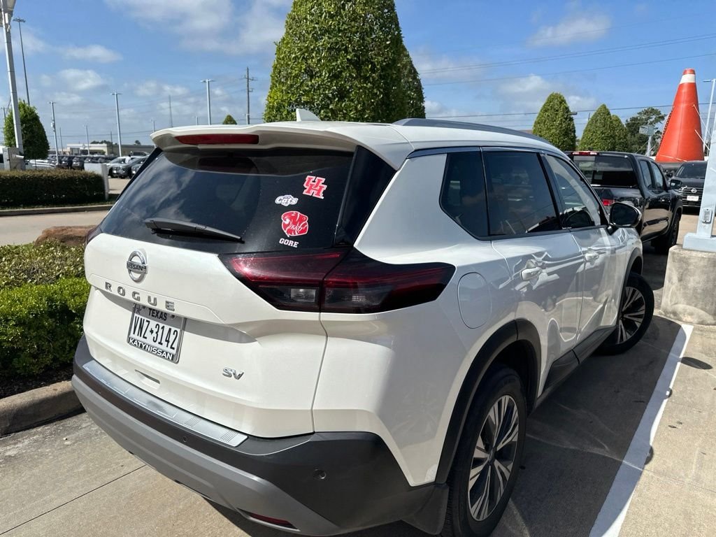 Certified Used 2021 White Nissan SV image 2