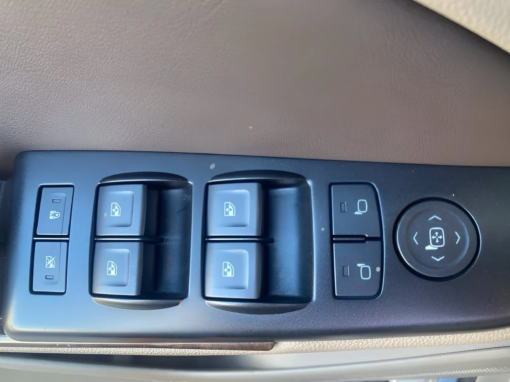 Used 2019 SATIN STEEL METALLIC Chevrolet LT image 11