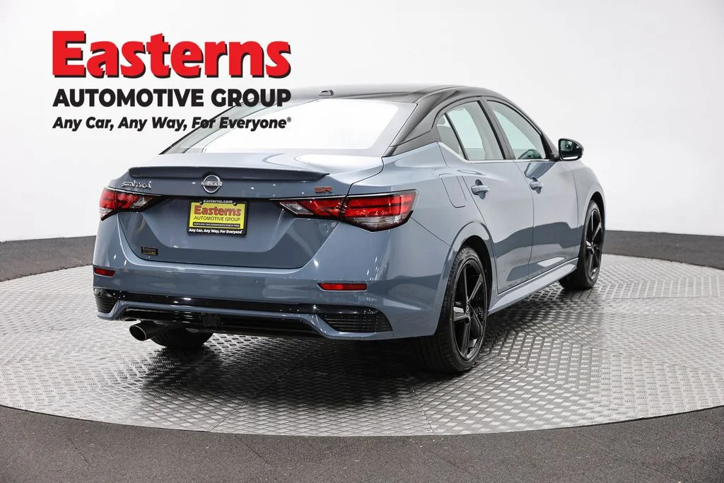 Used 2024 Gray Nissan SR image 5