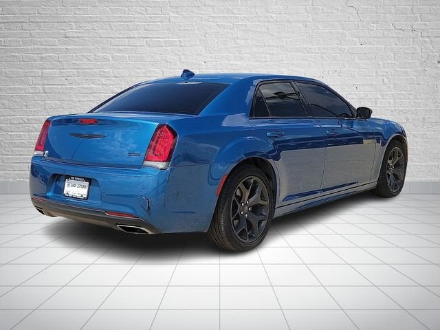 Used 2023  Chrysler Touring image 4