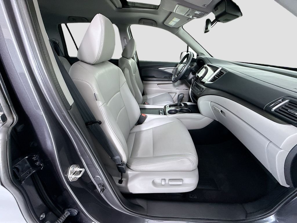 2017 Honda Pilot EX-L - Photo 20