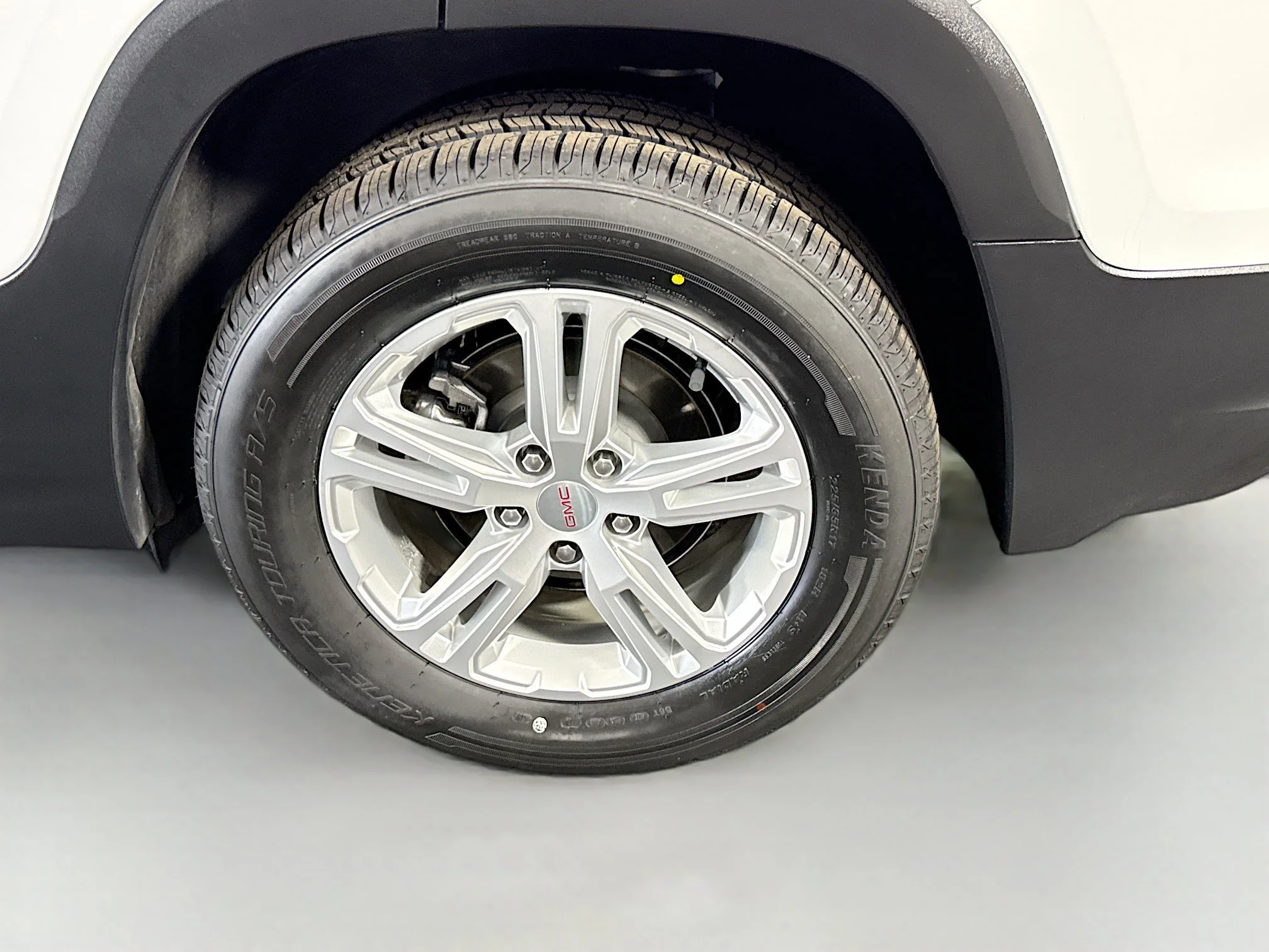 Used 2022 Summit White GMC SLE image 33
