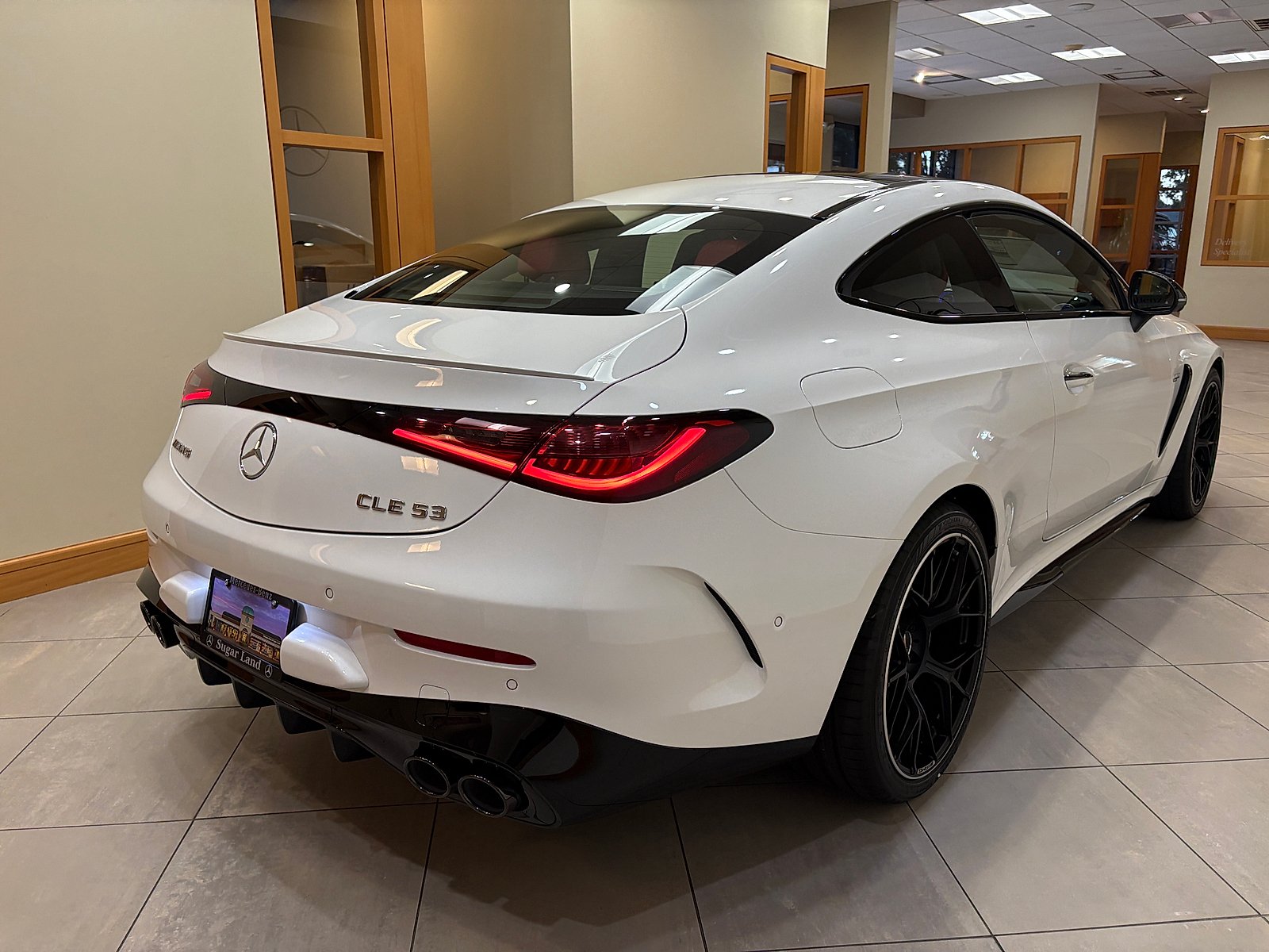 New 2027 MANUFAKTUR Moonlight White Metallic Mercedes-Benz AMG® CLE 53 image 5