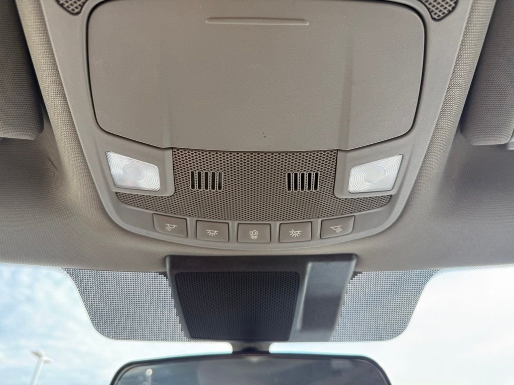 Used 2022 Agate Black Metallic Ford XLT image 16