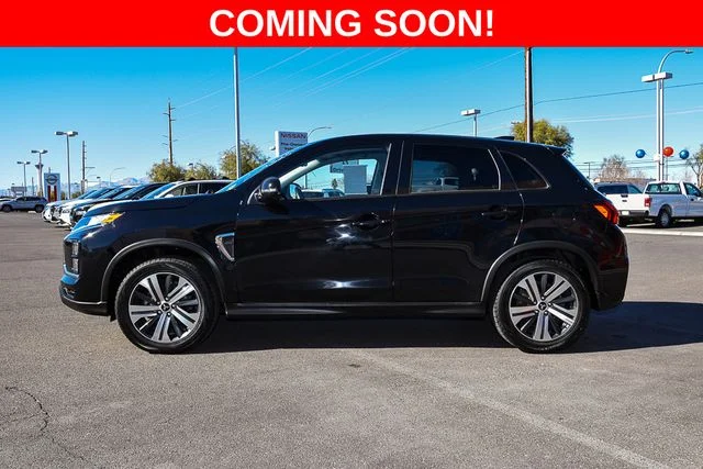 Used 2024 Gray Mitsubishi 4WD image 2