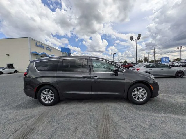 Used 2021 Chrysler Pacifica Touring L with VIN 2C4RC1BG9MR584957 for sale in Lake City, FL