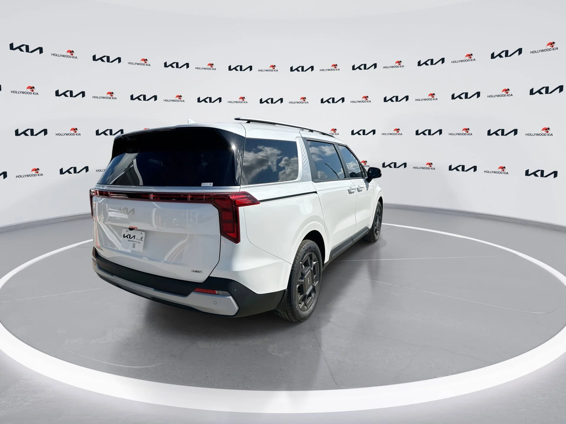 New 2026 Snow White Pearl Kia EX image 8