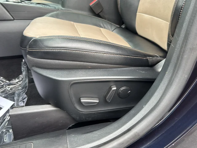Used 2021 Blue Ford Titanium image 18