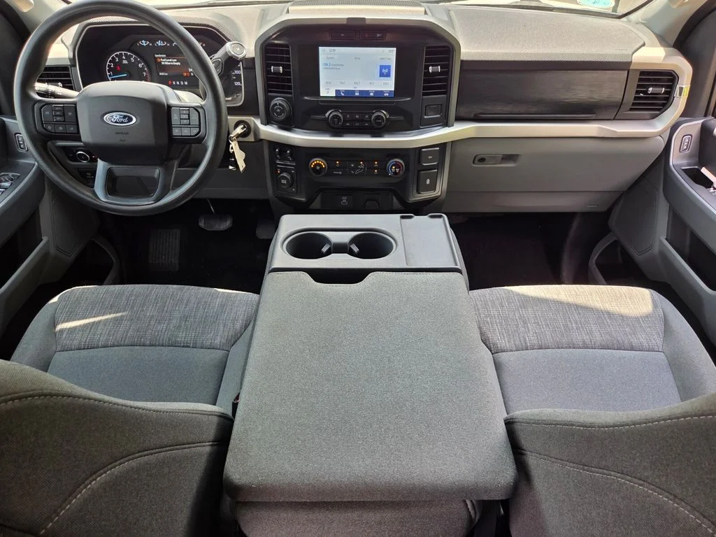 Used 2022 White Ford XLT image 16