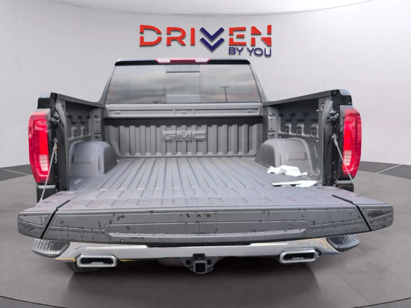 New 2026 Onyx Black GMC SLT image 9