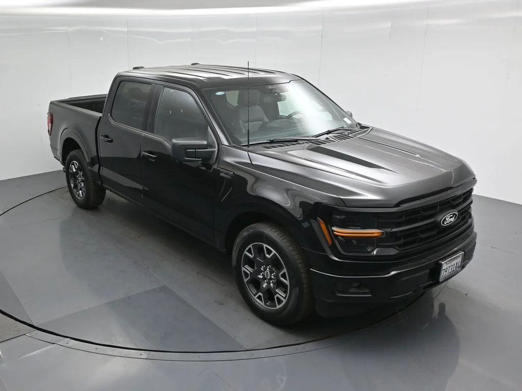 New 2024 Black Ford XLT image 35