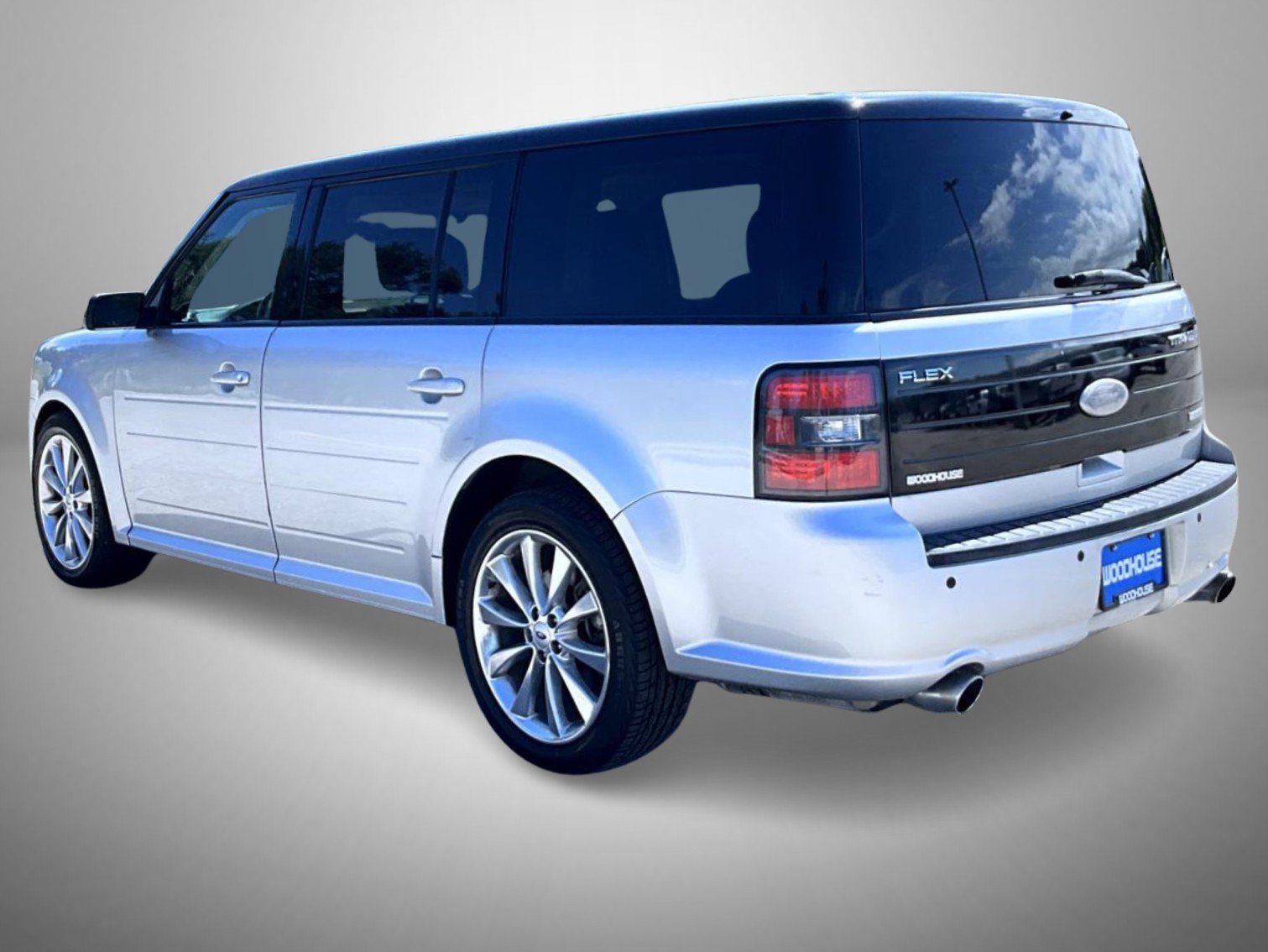Used 2012 Silver Ford Titanium image 7