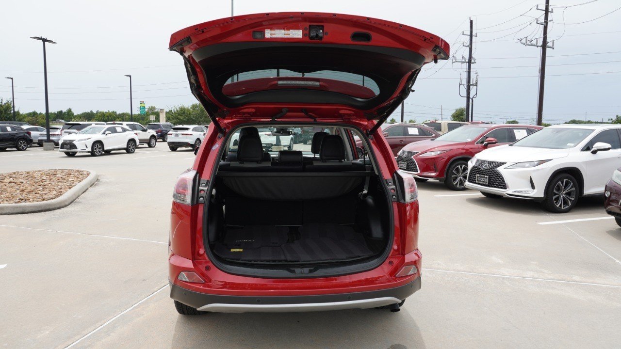Used 2017 Red Toyota Limited image 39