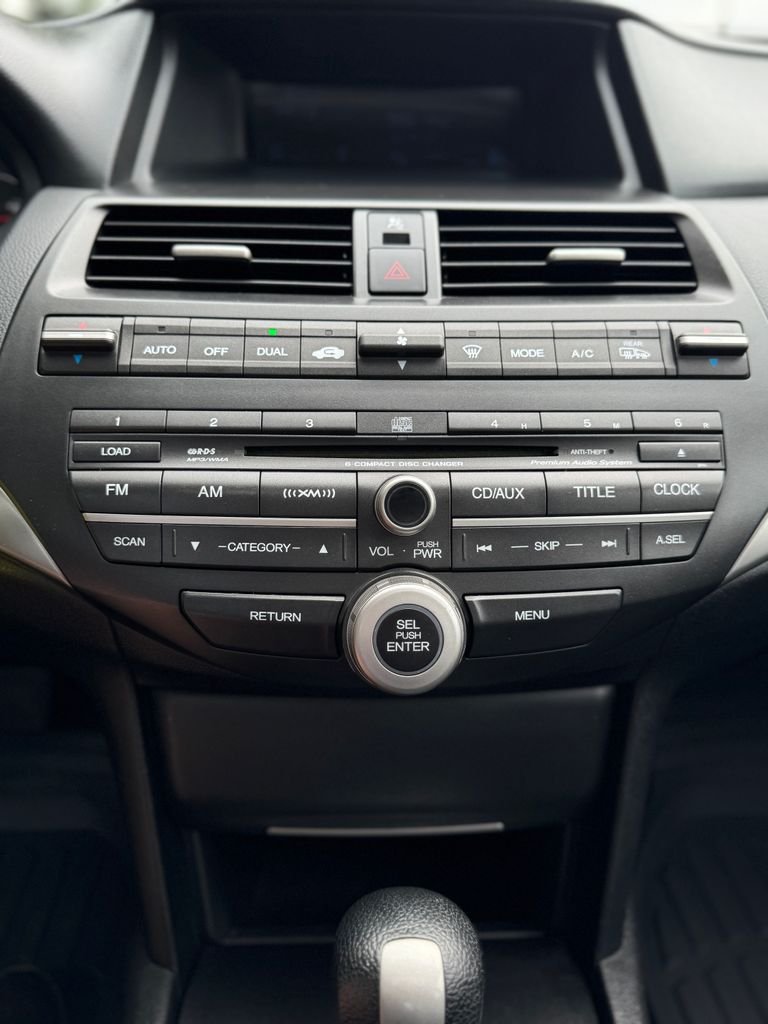 Used 2009 Mystic Green Metallic Honda EX-L image 16