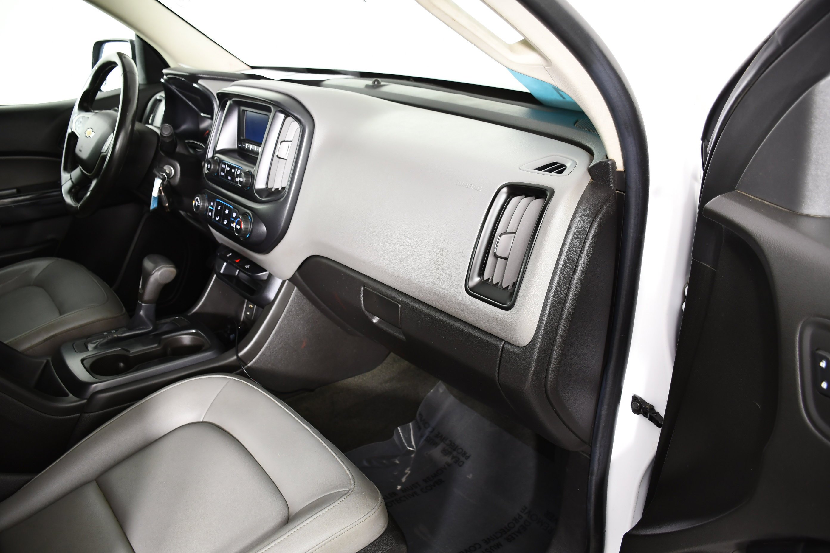 Used 2015 Summit White Chevrolet 2WD WT image 43