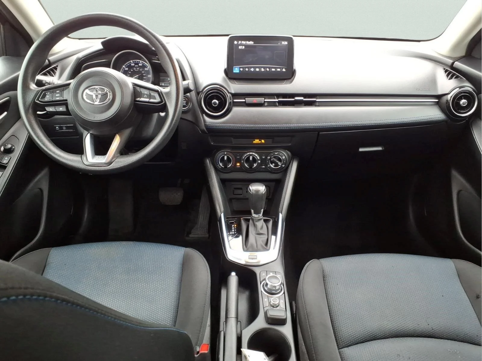 Certified Used 2020  Toyota LE image 12