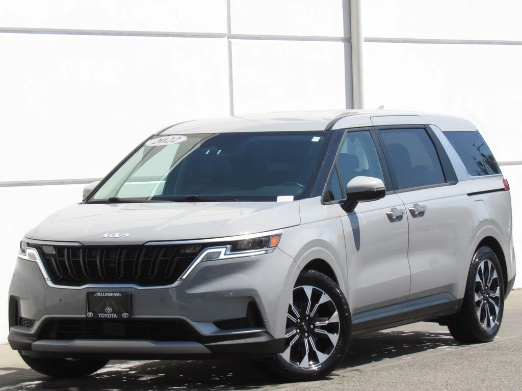 2022 Kia Sedona EX's photo