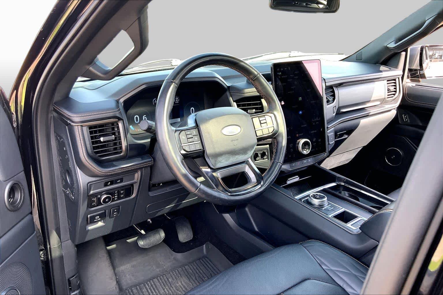 2023 Ford Expedition Platinum - Photo 18