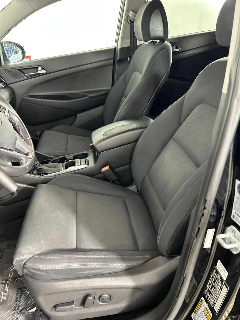 Used 2016 Black Hyundai Sport image 12